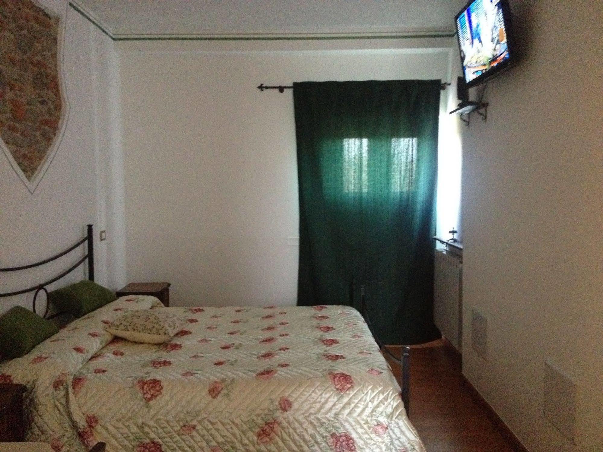 B&B Al Castello Casale Litta ภายนอก รูปภาพ